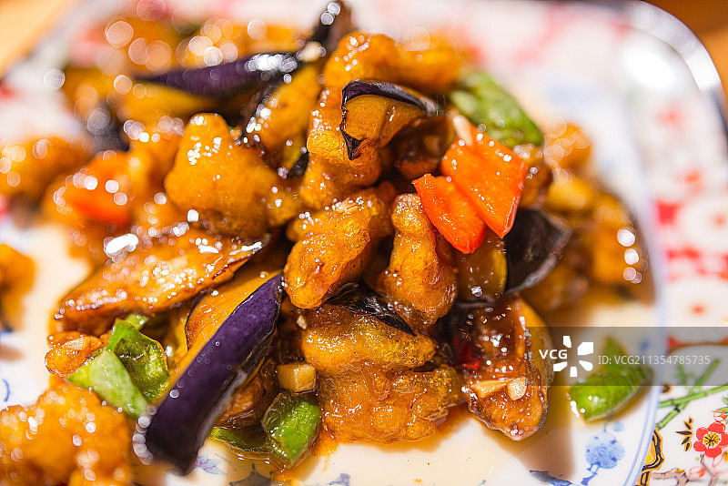 东北家常菜肉段烧茄子溜肉段熘肉段图片素材