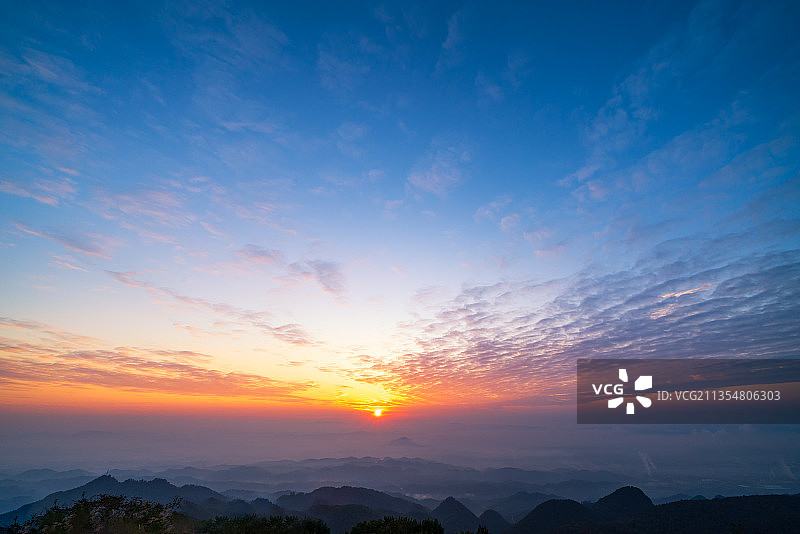 重庆云龟山风景区日出图片素材