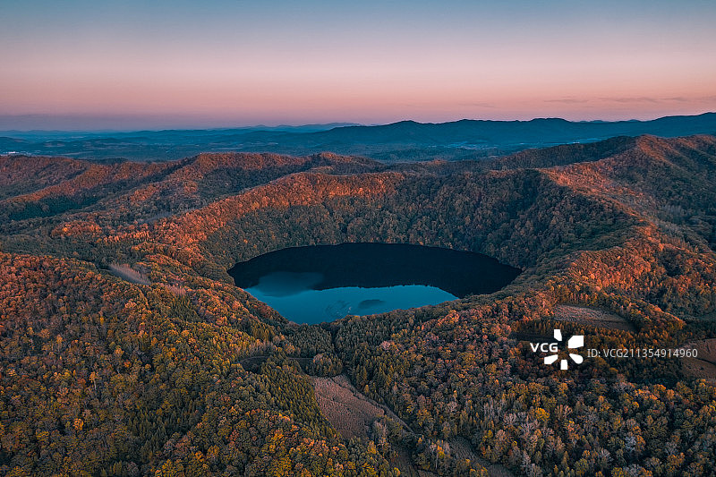 东龙湾天池图片素材