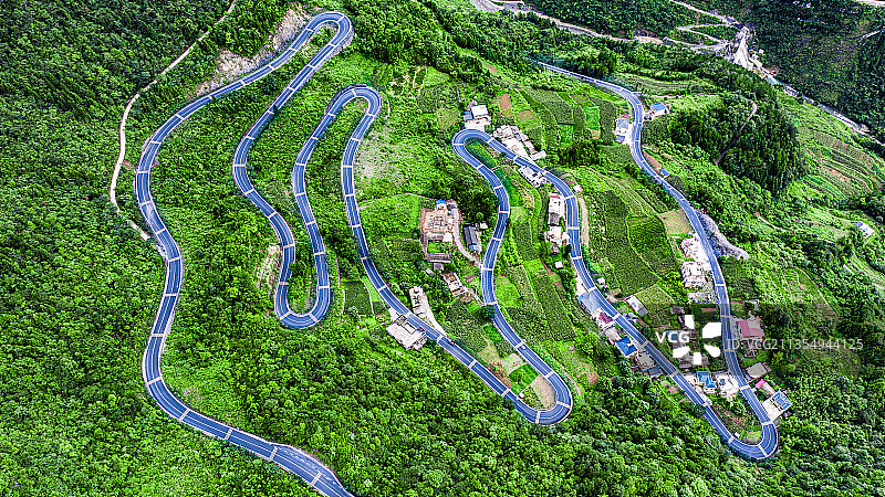 《盘山路》图片素材