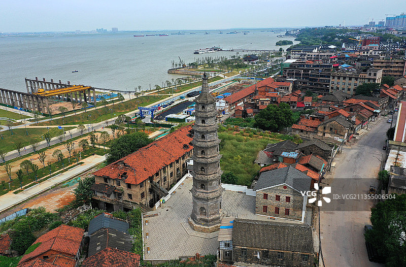 湖南省岳阳市慈氏塔岳阳港工业遗址公园航拍图片素材