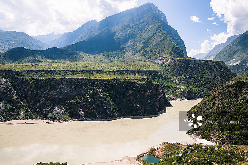 金沙江三级阶地 云南虎跳峡景区图片素材