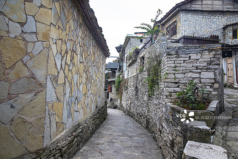 历史文化名村-，中国贵州贵阳花溪区镇山村-，湖、山、民居、古图片素材