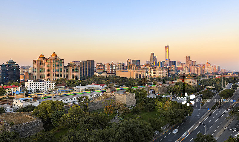 东便门与CBD图片素材