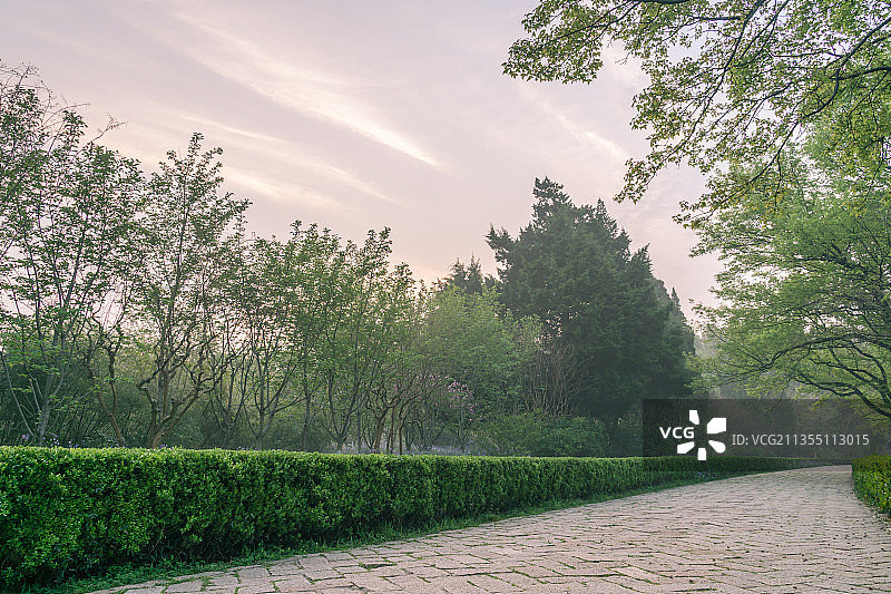 中国南京明孝陵风景区的园林图片素材