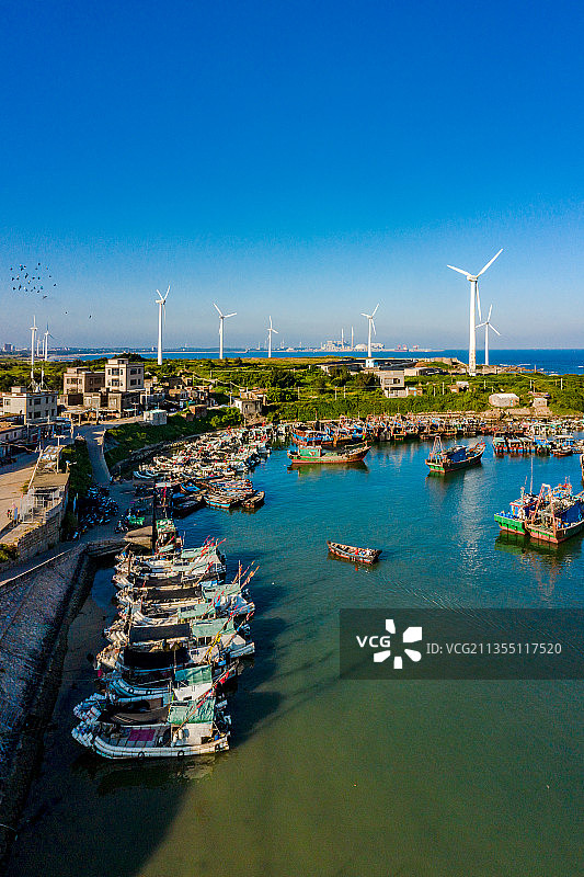 中国广东省揭阳市惠来县靖海镇资深港风车图片素材