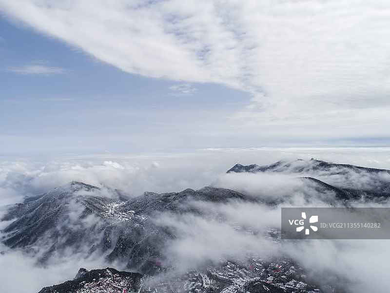 云山雾绕图片素材