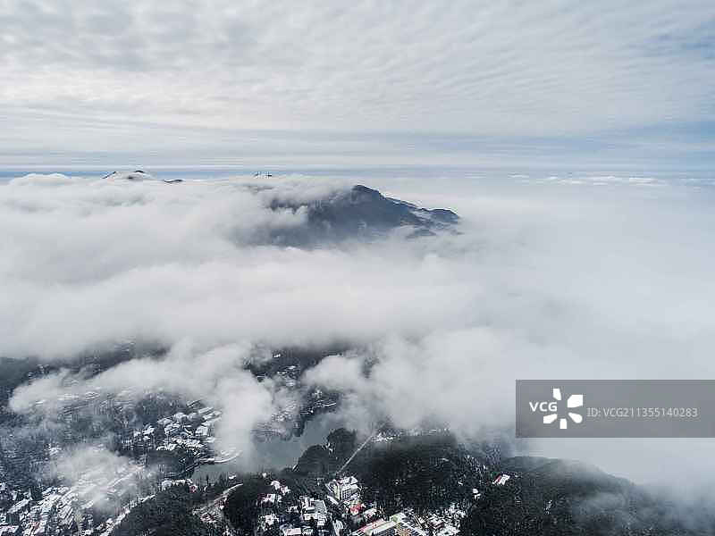 云山雾绕图片素材