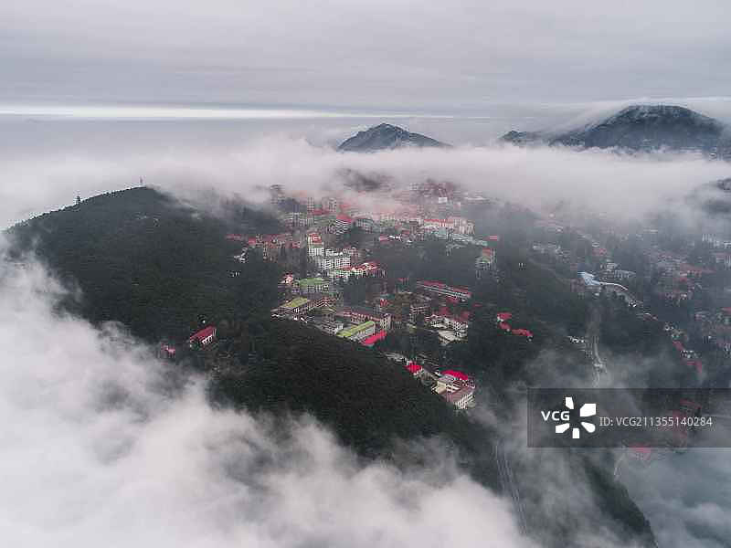 云山雾绕图片素材