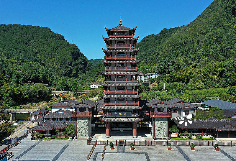 湖南省张家界市武陵源风景名胜区门票站标志门索溪湖航拍图片素材