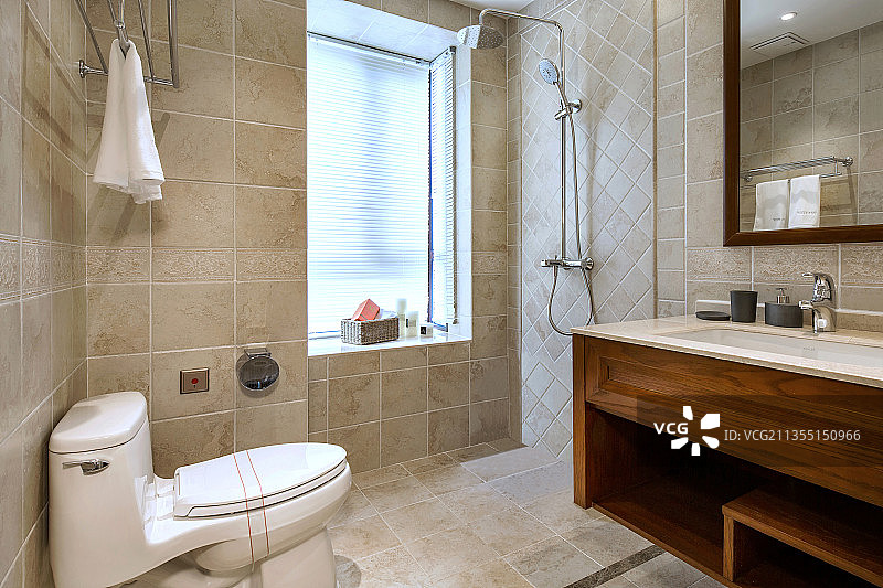 洗手间、卫生间、洗手池、马桶、淋浴、公寓、住宅、现代、浴室图片素材