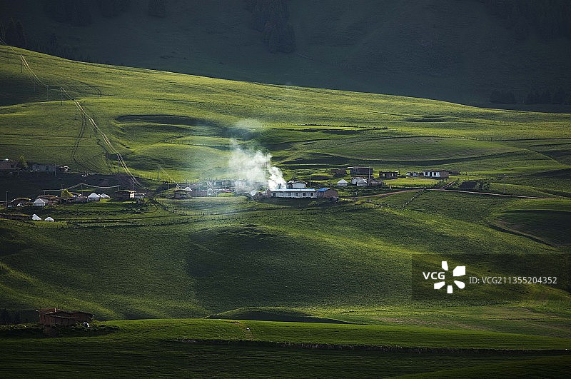 夕阳下的江布拉克图片素材