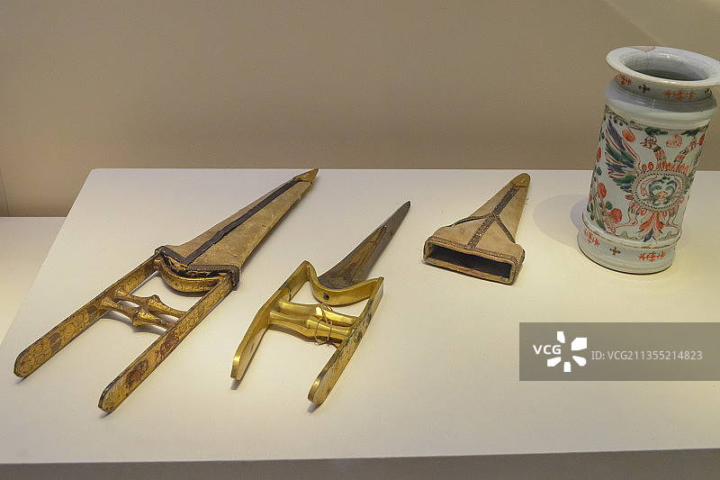 中国北京国家博物馆里的古董文物图片素材