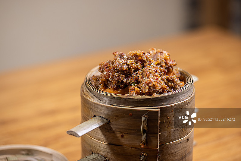 四川蒸笼粉蒸排骨图片素材