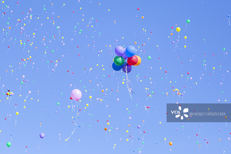 飘散的气球图片素材