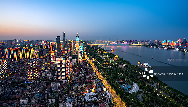 武汉江滩夜景图片素材