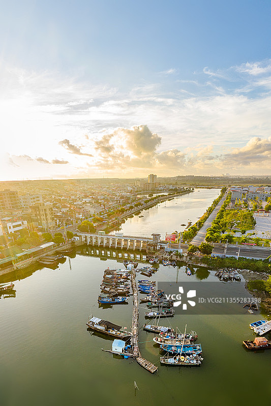 中国广东省汕尾市碣石镇碣石湾滨海路图片素材