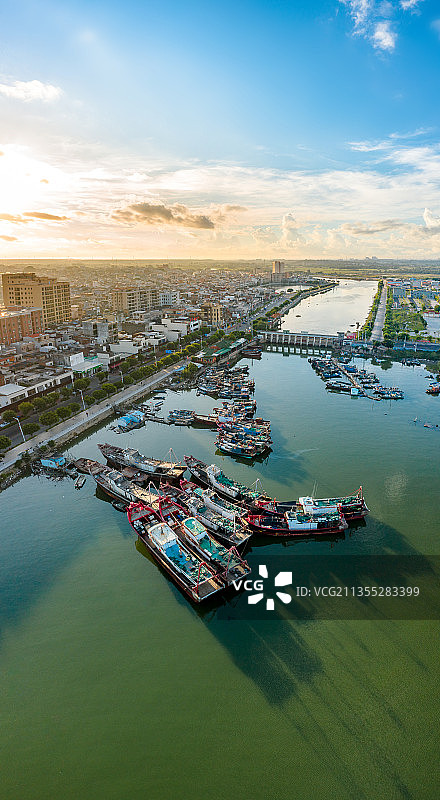 中国广东省汕尾市碣石镇碣石湾滨海路图片素材