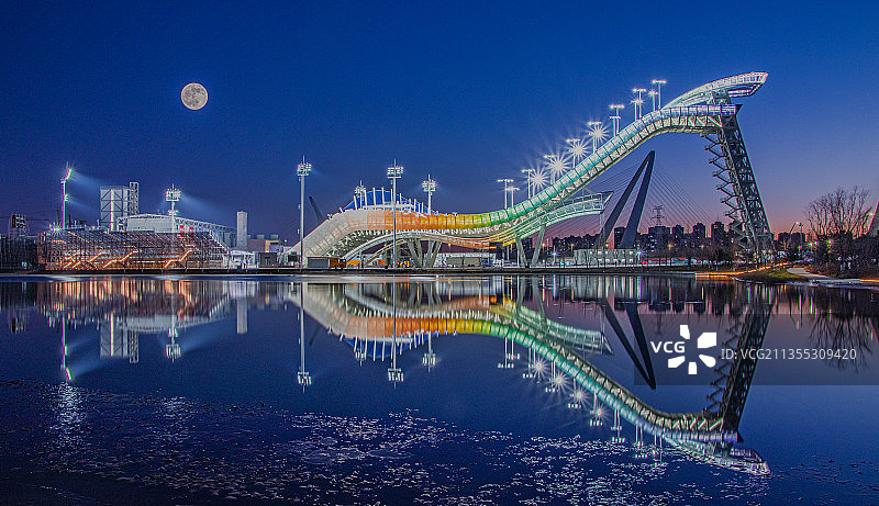 北京滑雪大跳台夜景图片素材