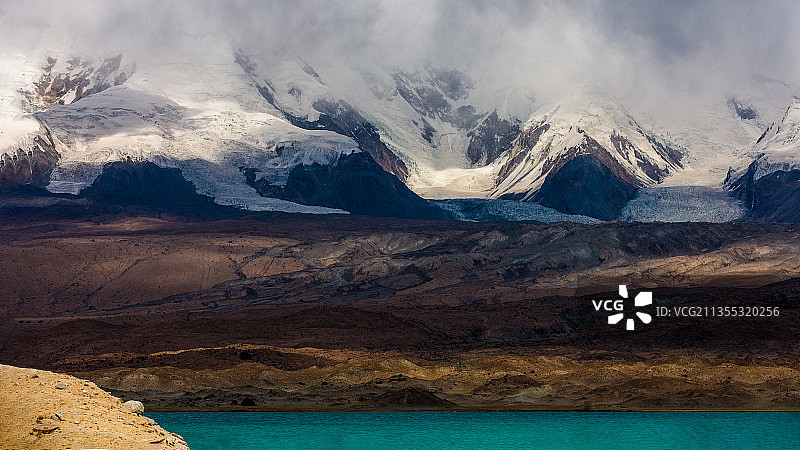 公格尔九别峰 昆仑山脉图片素材
