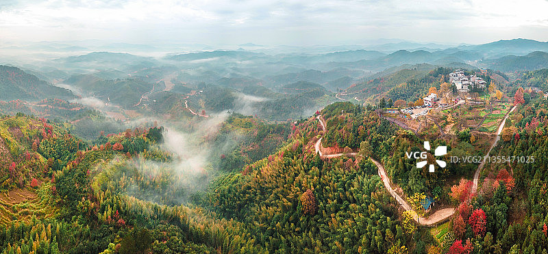 广东省韶关市南雄市坪田镇军营寨秋色图片素材