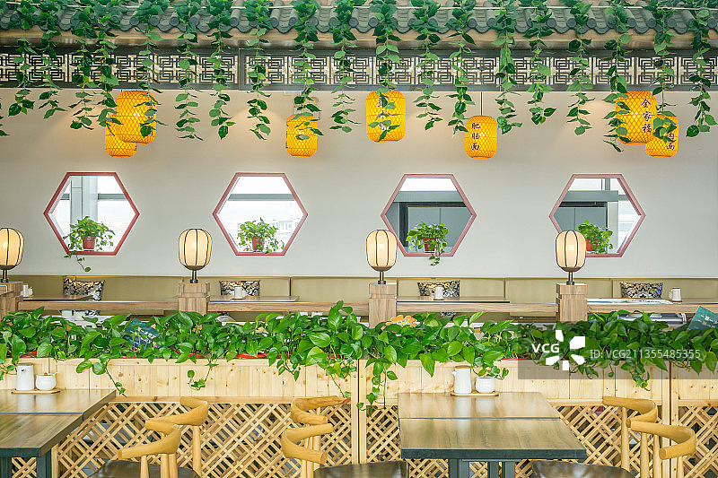 一家中国辽宁沈阳中餐馆的内部装饰图片素材