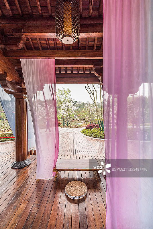 中国江苏南京的牛首山景区的唐代复古建筑玉梅轩图片素材