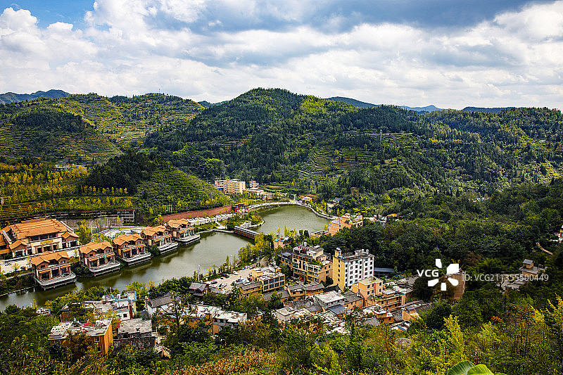 中国贵州六盘水盘州市妥乐古银杏村--世界古银杏之乡的金秋10图片素材
