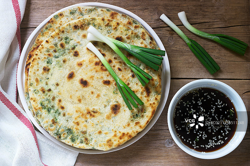正上方的餐桌上的食物图片素材