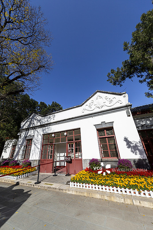 北京金秋的香山公园双清别墅图片素材