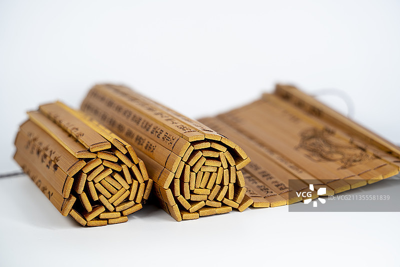 古代文字载体竹简特写图片素材