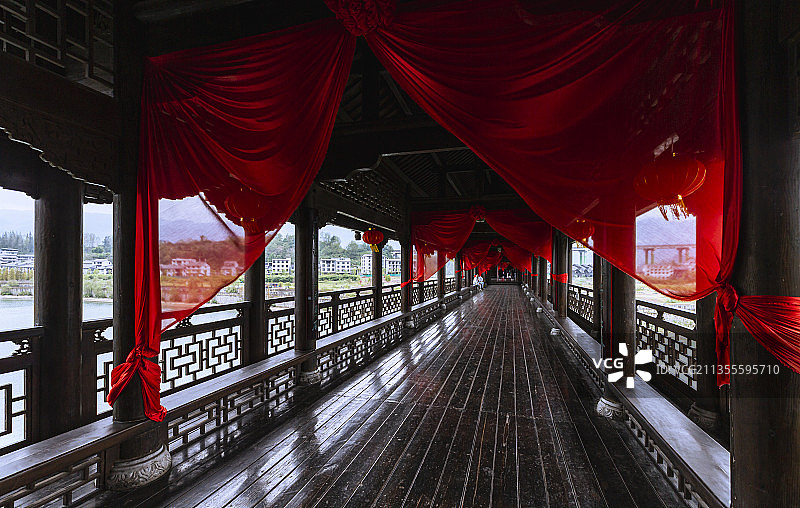 重庆黔江濯水古镇风雨廊桥世界第一图片素材