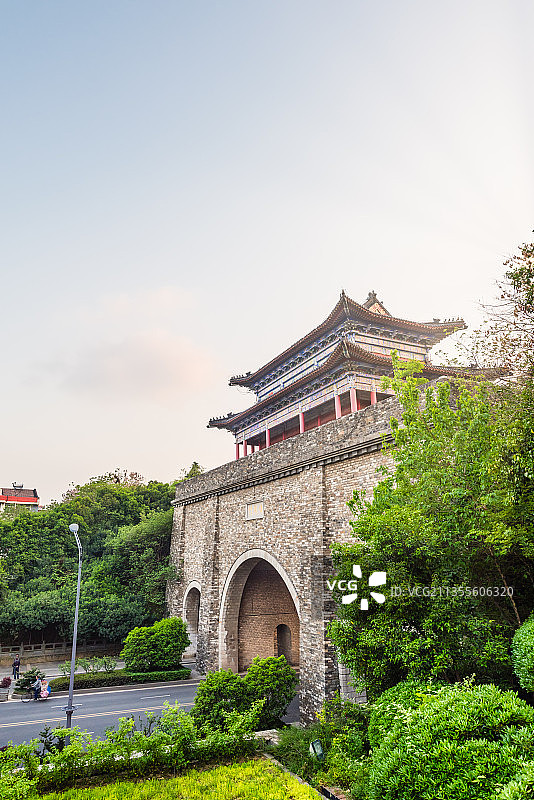 中国江苏南京明代城楼仪凤门建筑外景图片素材