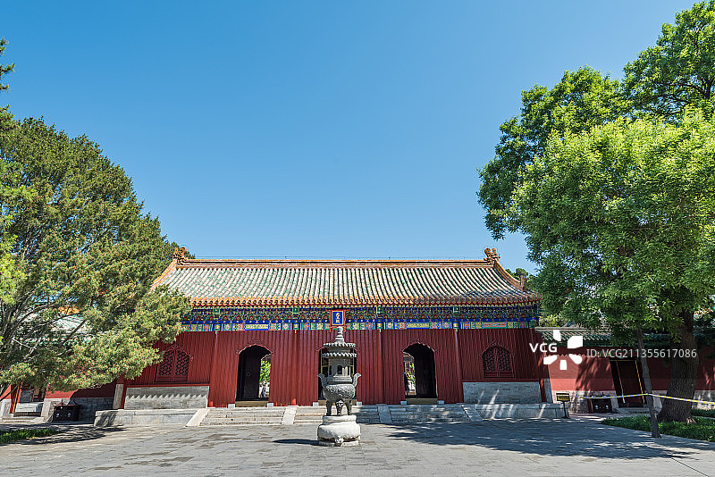 中国北京北海公园的天王寺图片素材