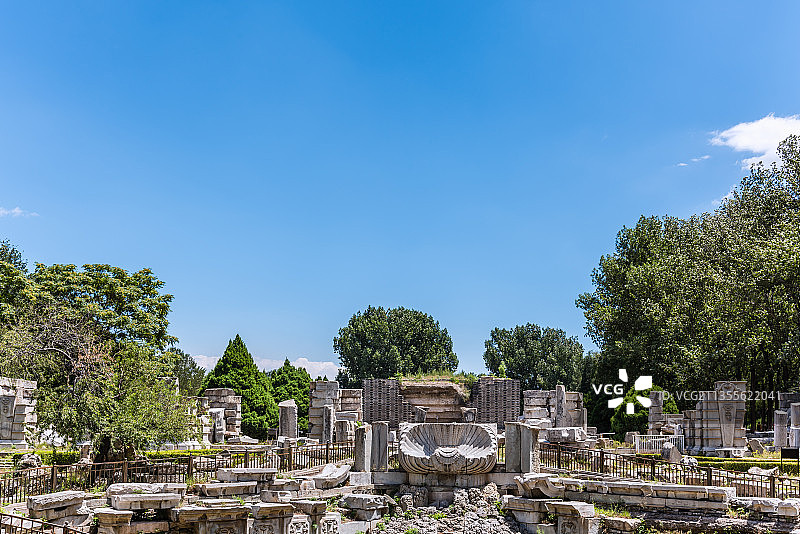 北京圆明园的海晏堂遗址图片素材