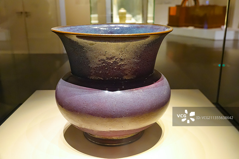 钧窑玫瑰紫釉花盆   宋朝五大名窑  中国国家博物馆文物图片素材