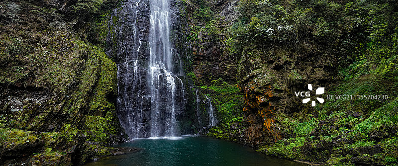 龙潭飞瀑图片素材