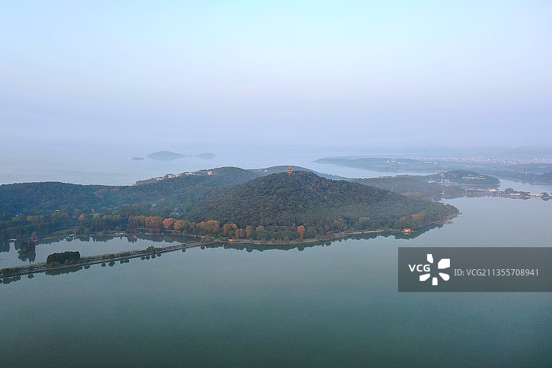 江南无锡蠡湖晨雾图片素材