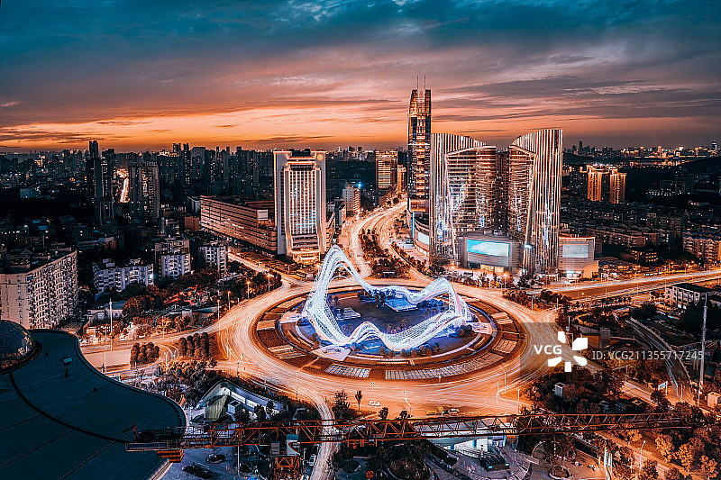 光谷广场 | 武汉的宇宙中心图片素材