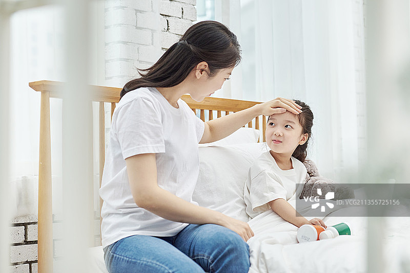 儿童，寒冷，疫情，感恩，母爱，关怀图片素材