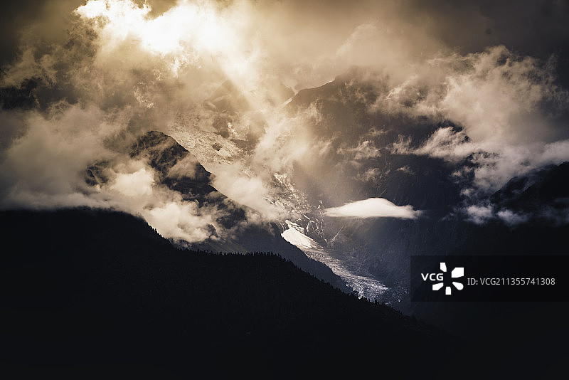 梅里雪山图片素材