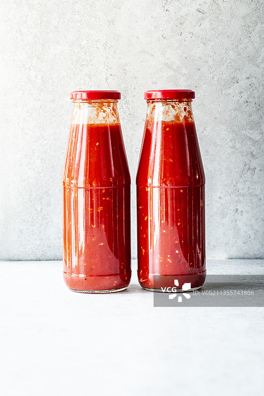 玻璃瓶装番茄酱图片素材