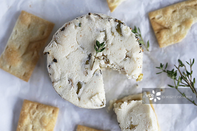 纯素百里香“奶酪”图片素材