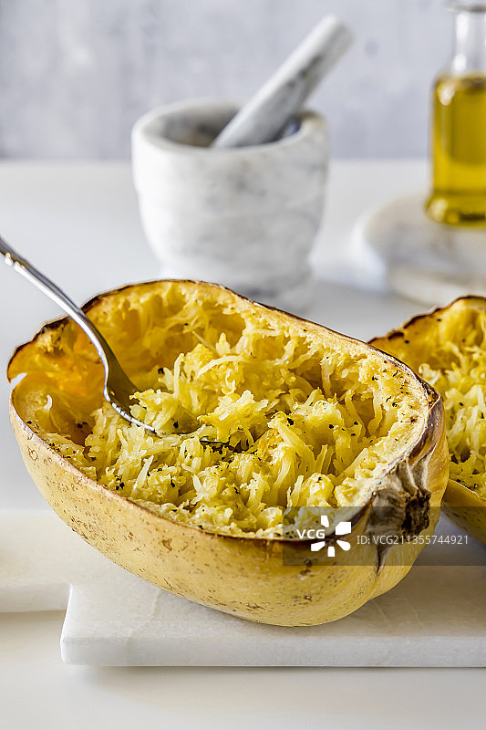 烤箱烤意面南瓜图片素材