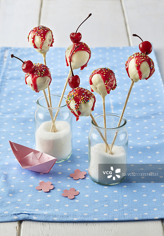 白巧克力棒棒糖图片素材