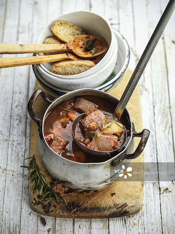 Marmitako - 巴斯克金枪鱼土豆炖菜图片素材