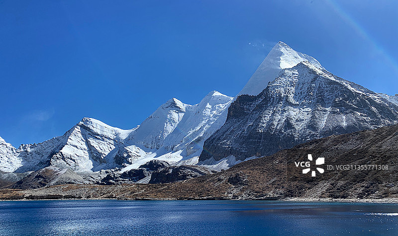 央迈勇图片素材