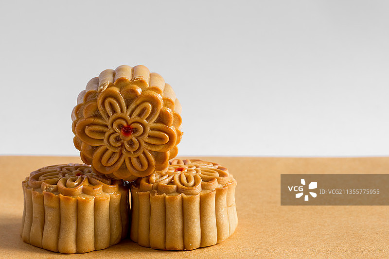 白色背景上的甜食特写图片素材