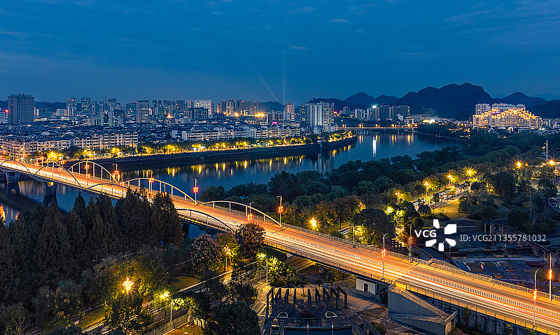 黄山市屯溪新安江夜景图片素材