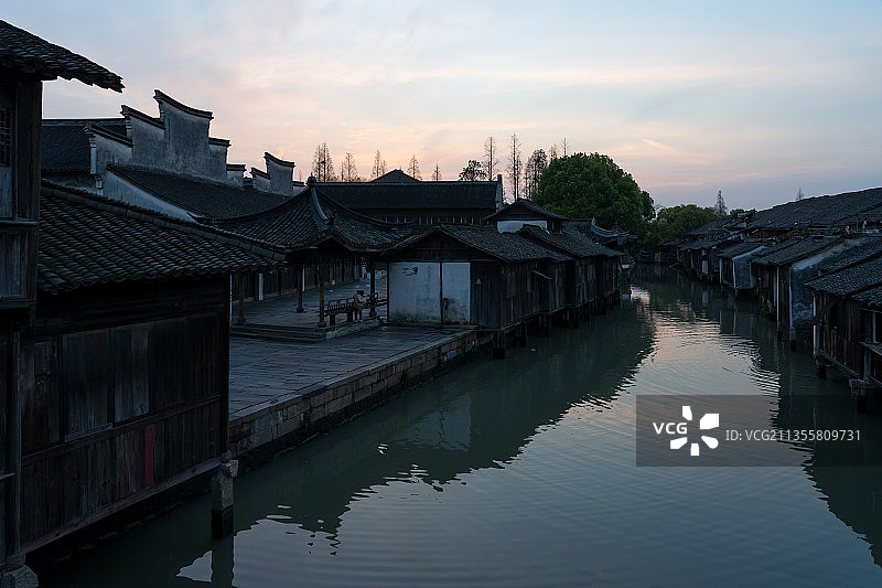 江南水乡 乌镇风光 傍晚的西市河图片素材